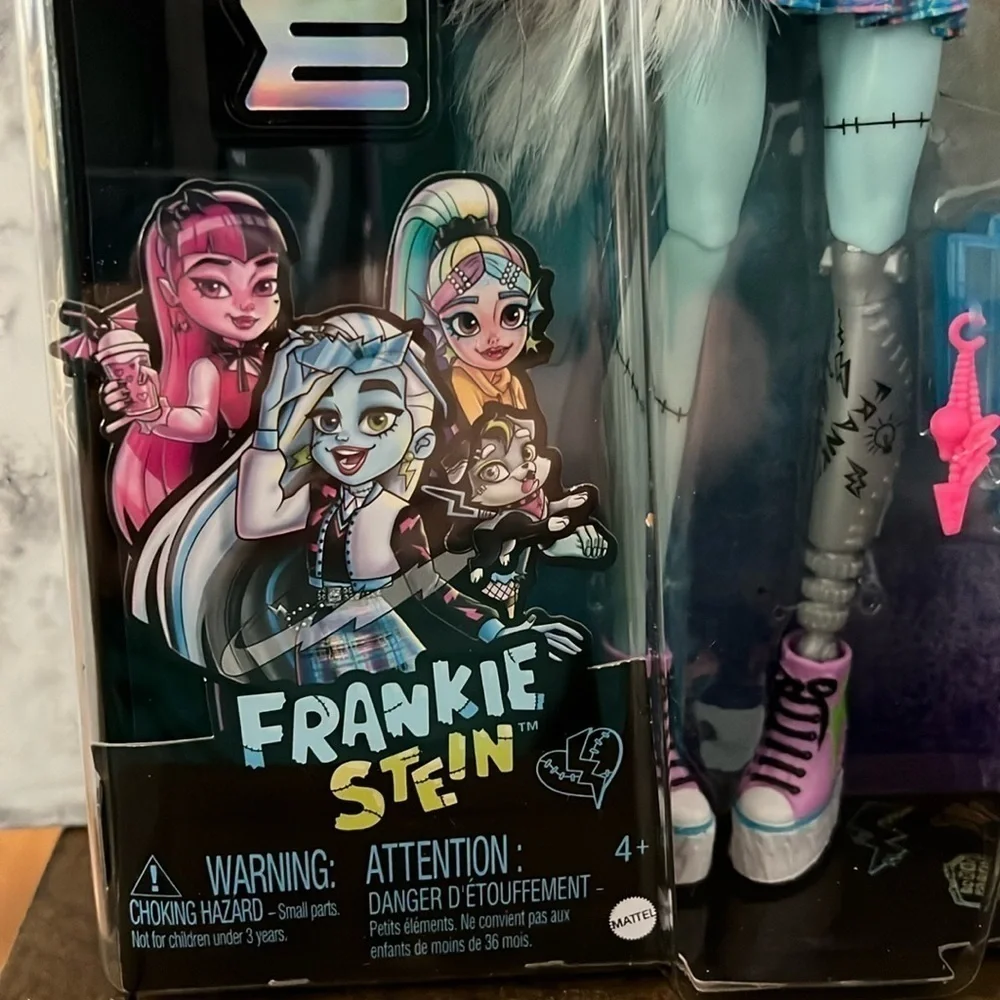 Monster High Doll Frankie Stein with Accessories & Pet Posable